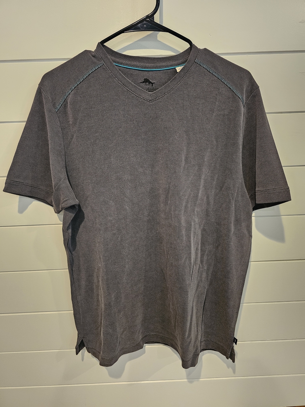 Tommy Bahama Men's Charcoal Short-Sleeve V-Neck Shirt Size Small